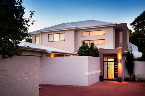 Summit Home Improvements - Builder Guide 2