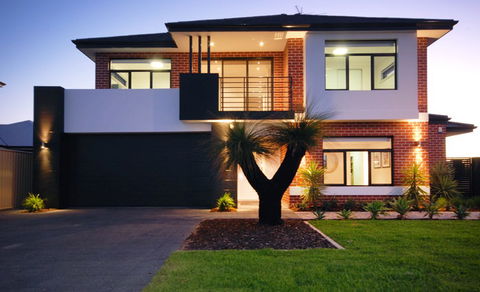 Sovereign Building Company - Builder Guide 0