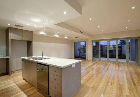 Exclusive Residence - Builder Guide 0