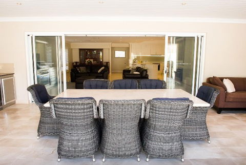 Hoskins A E & Sons - Builder Guide 0