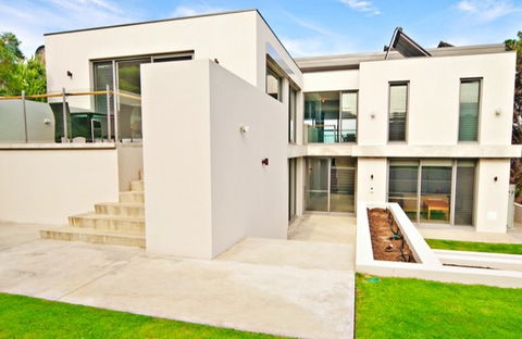 Lodge & Co Builders - Builder Guide 0
