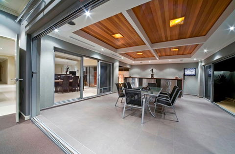 Luca Construct Pty Ltd - Builder Guide 0