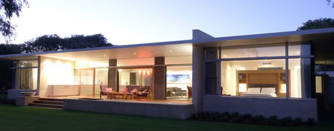MacKinnon T R & Co - Builder Guide 2