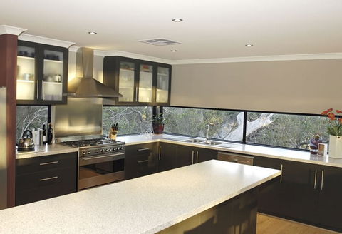 Qest Holdings - Builder Guide 0