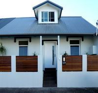 Mark Anderson Building - Builder Guide