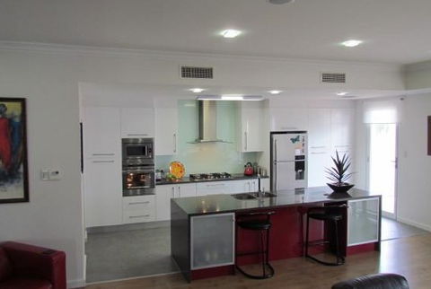 Renovations Plus - Builder Guide 2