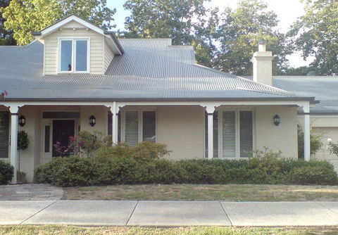 Moon & Sons Builders - Builder Guide 1