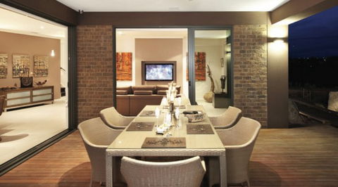 Lucas Morris Homes - Builder Guide 0