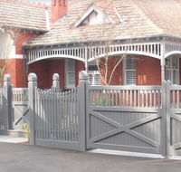 Old Malvern Pickets - Builder Guide