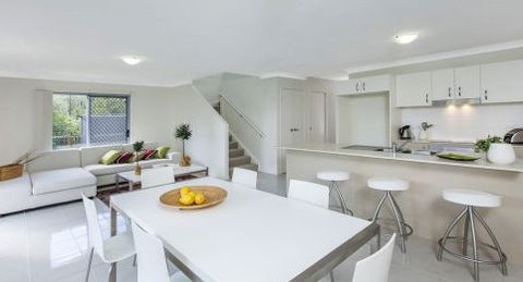 AVJennings - Builder Guide 1